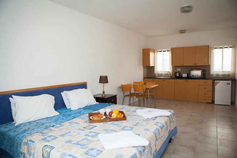 Alecos Hotel Apartments パ フォス 部屋 写真