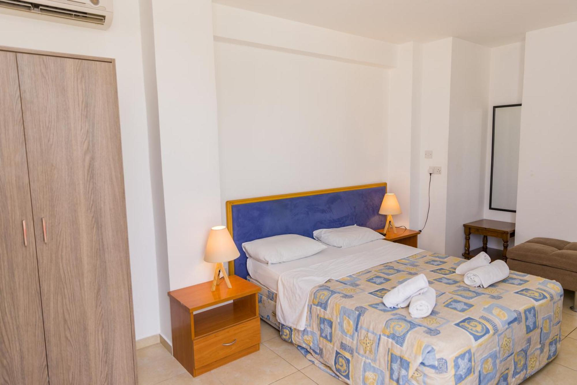 Alecos Hotel Apartments パ フォス エクステリア 写真
