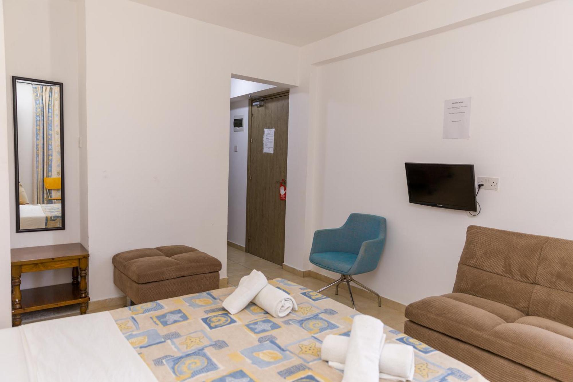 Alecos Hotel Apartments パ フォス エクステリア 写真