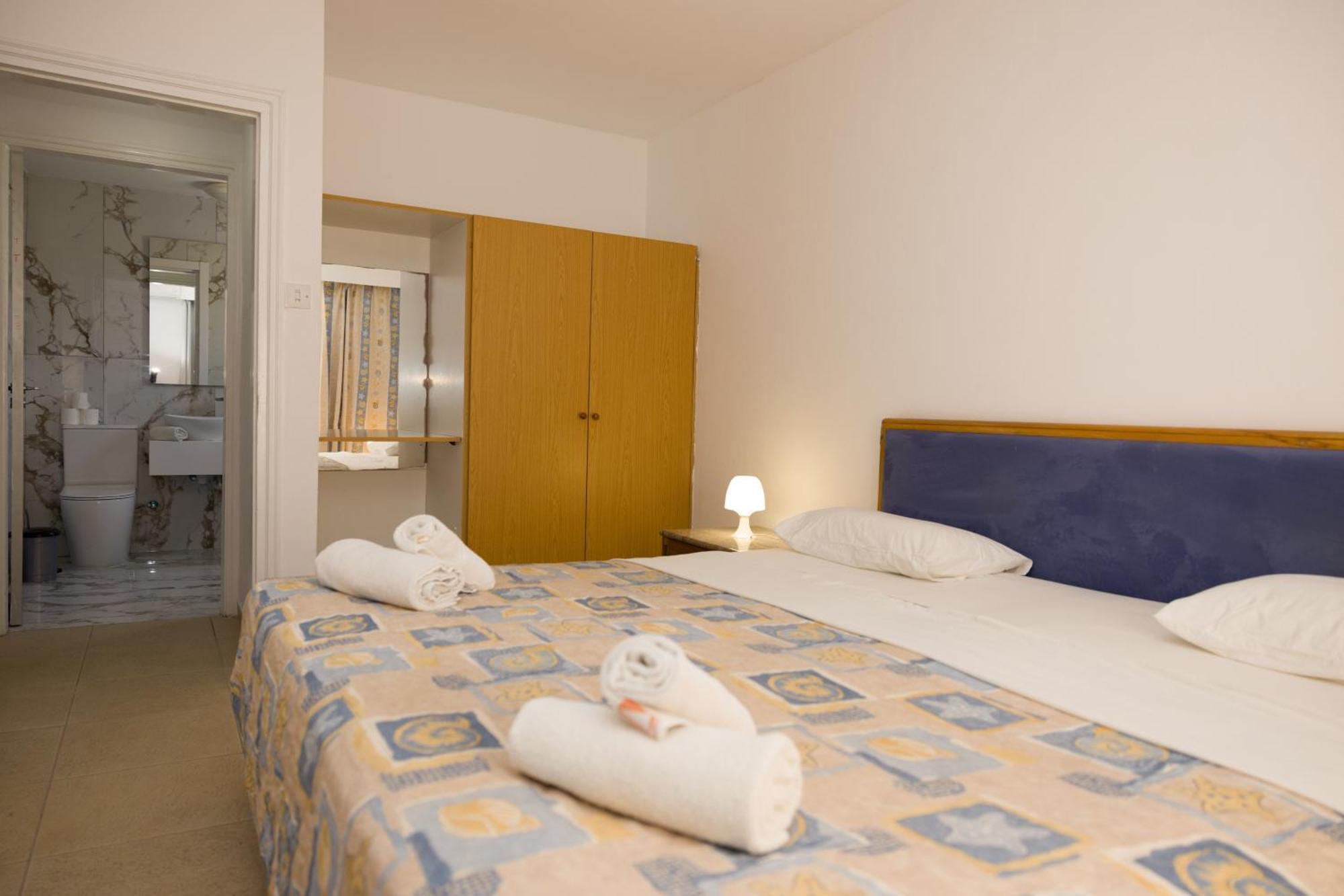 Alecos Hotel Apartments パ フォス エクステリア 写真