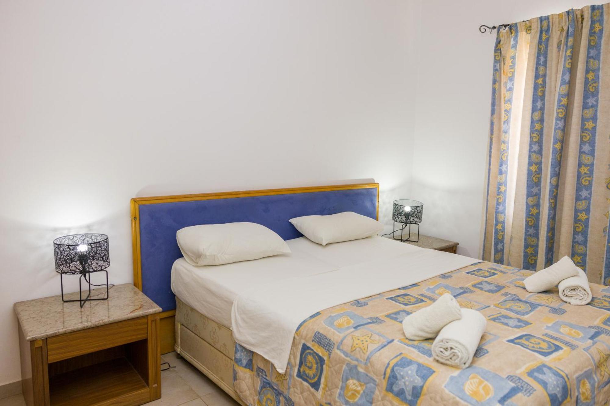 Alecos Hotel Apartments パ フォス エクステリア 写真
